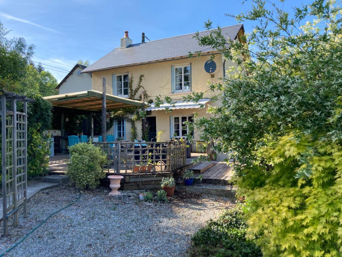 La Maison Charmante D'Elisabeth Saint-Ybard Exteriör bild